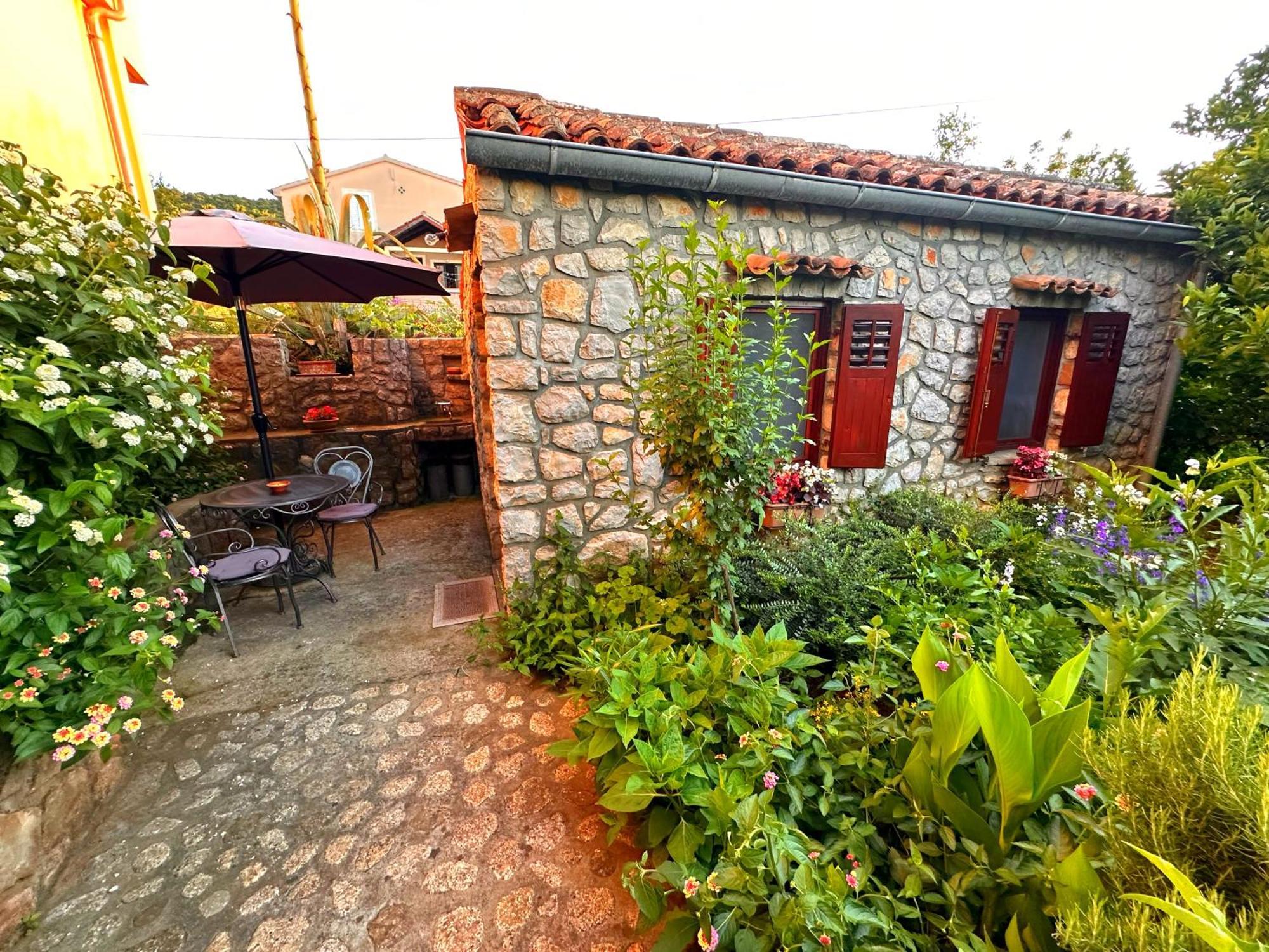 וולי לוסיניי Apartments Cvita מראה חיצוני תמונה
